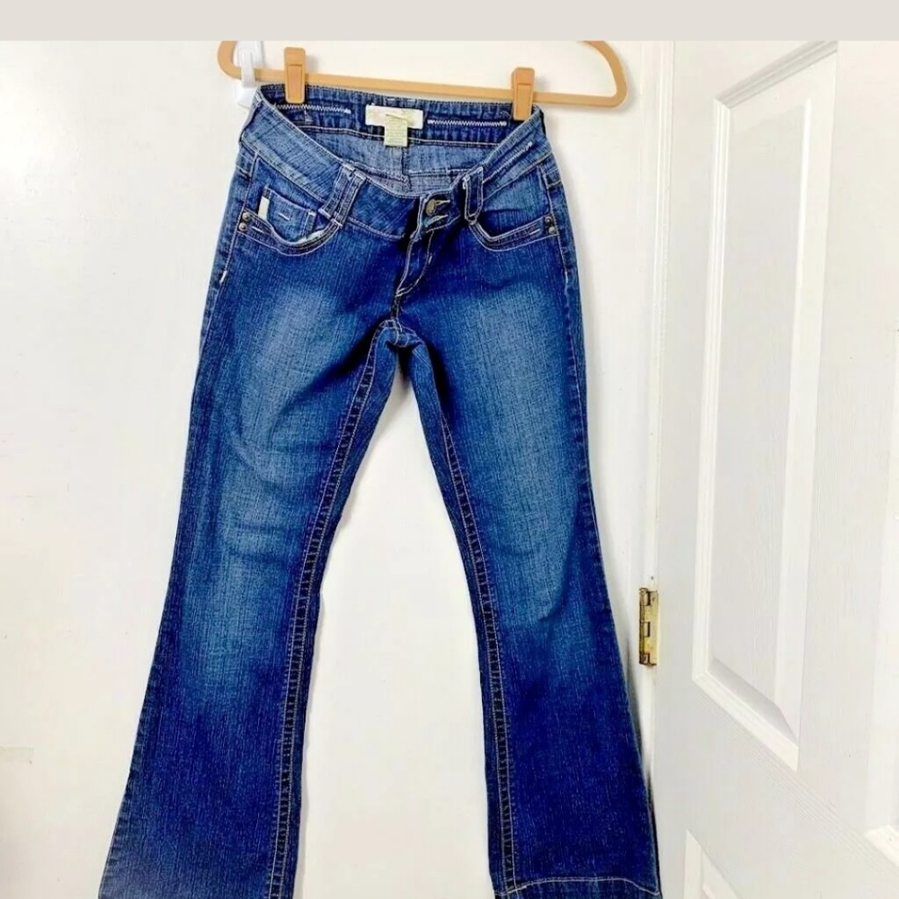 Tyte Jeans Blue SZ 5  Low Acid Wash..